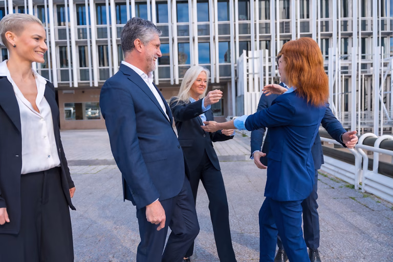 Hvem er disse folka egentlig. Ingen av disse er statsminister. ILL.FOTO: Envato