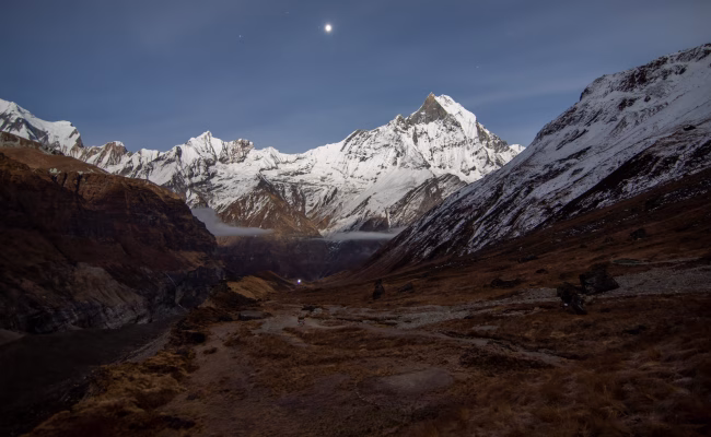 Dette er et av de høyeste fjellene i verden. FOTO: Envato